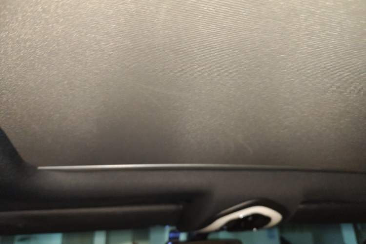 Used Porsche Cayenne 2014 Cayenne Platinum Edition 3.0T Headliner