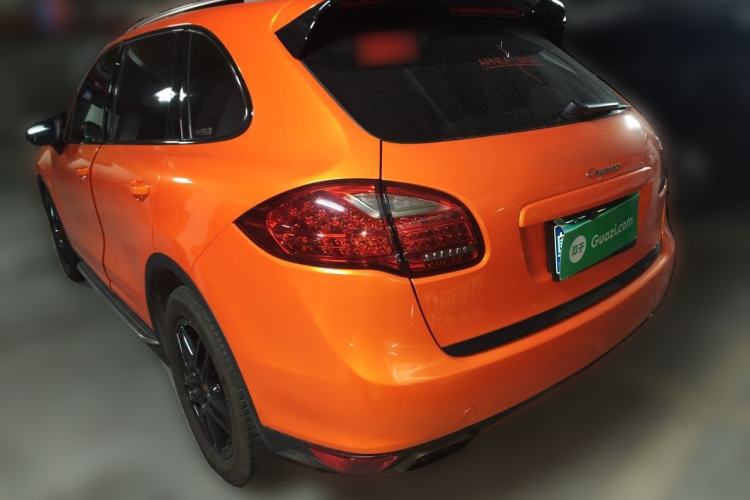 Used Porsche Cayenne 2014 Cayenne Platinum Edition 3.0T Rear Left 45 Deg