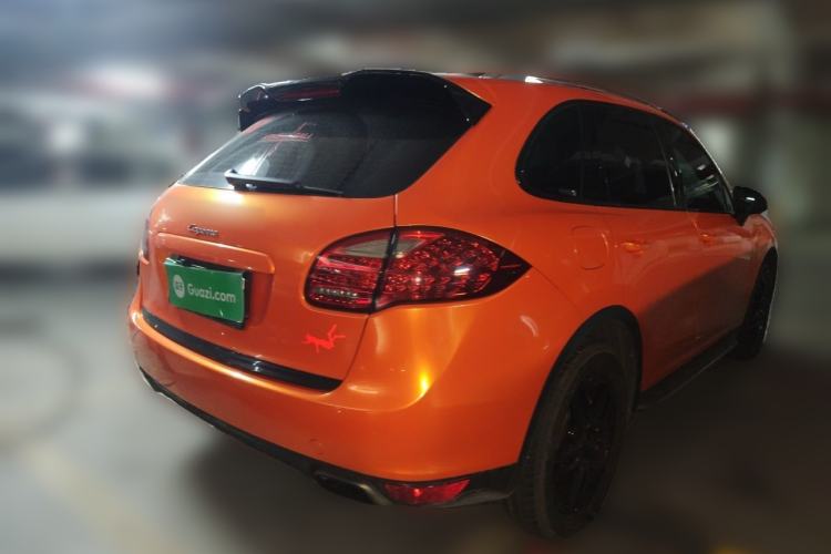 Used Porsche Cayenne 2014 Cayenne Platinum Edition 3.0T Rear Right 45 Deg