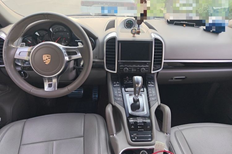 Used Porsche Cayenne 2014 Cayenne Platinum Edition 3.0T Center Console