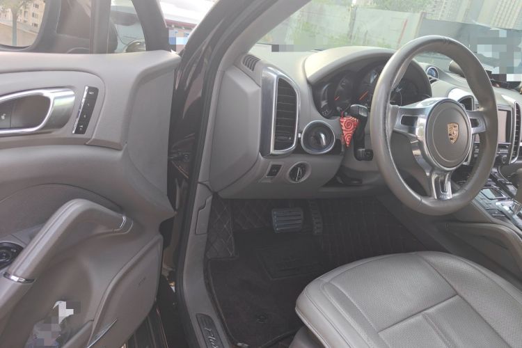 Used Porsche Cayenne 2014 Cayenne Platinum Edition 3.0T Driver Seat