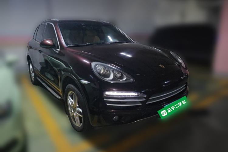 Used Porsche Cayenne 2014 Cayenne Platinum Edition 3.0T Front Right 45 Deg