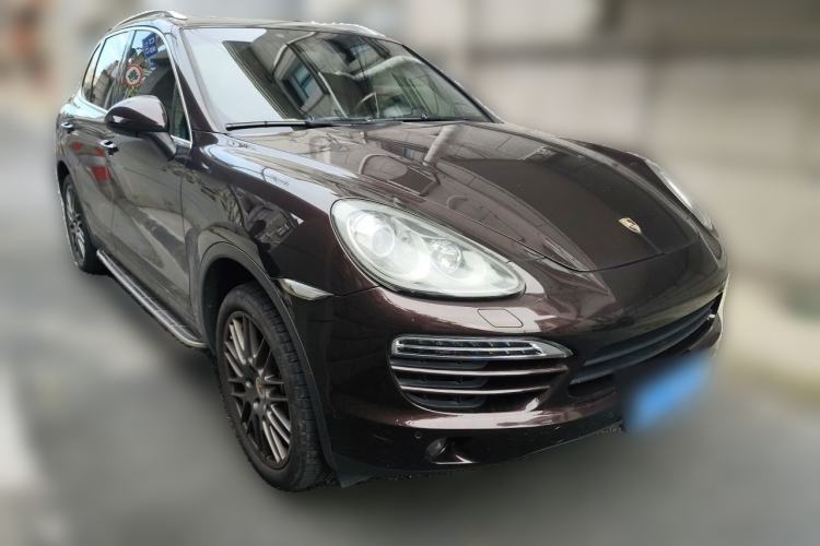 Used Porsche Cayenne 2014 Cayenne Platinum Edition 3.0T Front Right 45 Deg