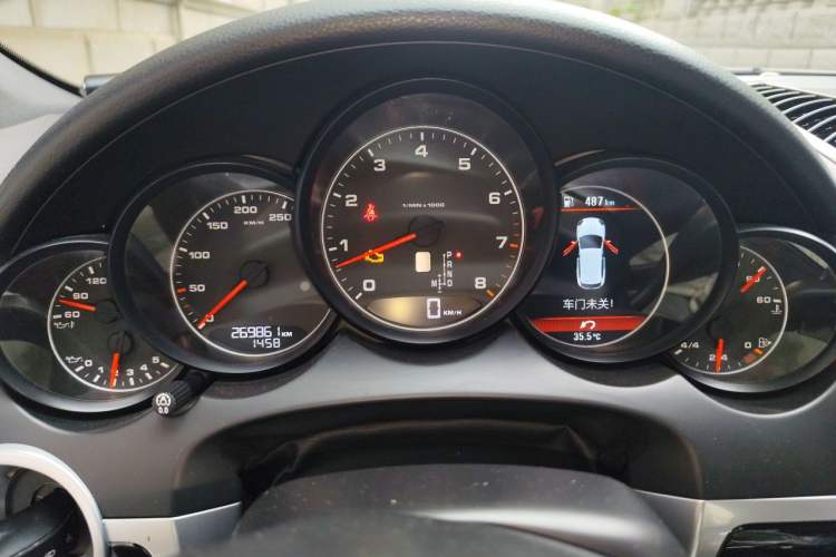 Used Porsche Cayenne 2014 Cayenne Platinum Edition 3.0T Instrument Cluster