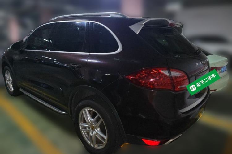 Used Porsche Cayenne 2014 Cayenne Platinum Edition 3.0T Rear Left 45 Deg