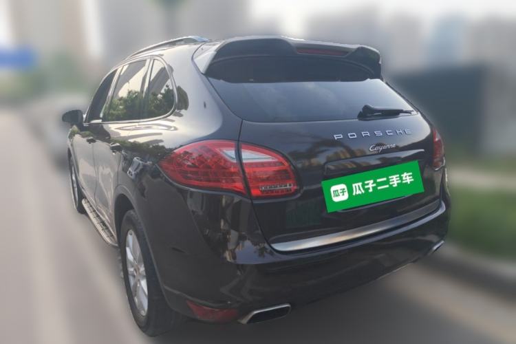 Used Porsche Cayenne 2014 Cayenne Platinum Edition 3.0T Rear Left 45 Deg