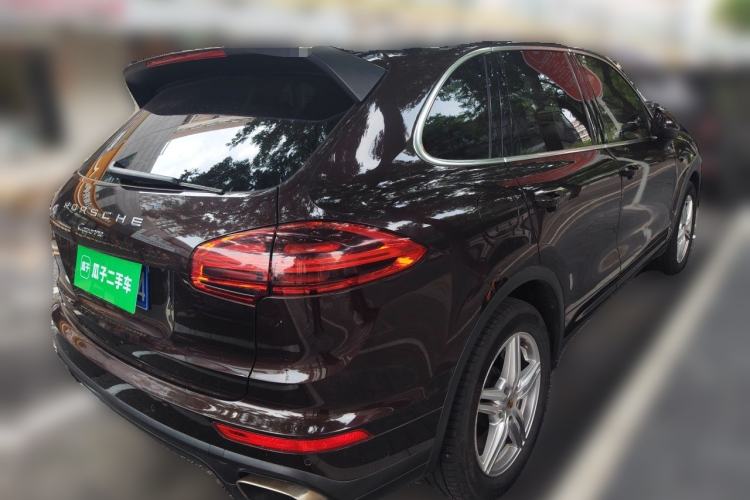 Used Porsche Cayenne 2014 Cayenne Platinum Edition 3.0T Rear Right 45 Deg