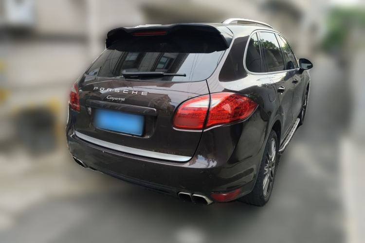Used Porsche Cayenne 2014 Cayenne Platinum Edition 3.0T Rear Right 45 Deg