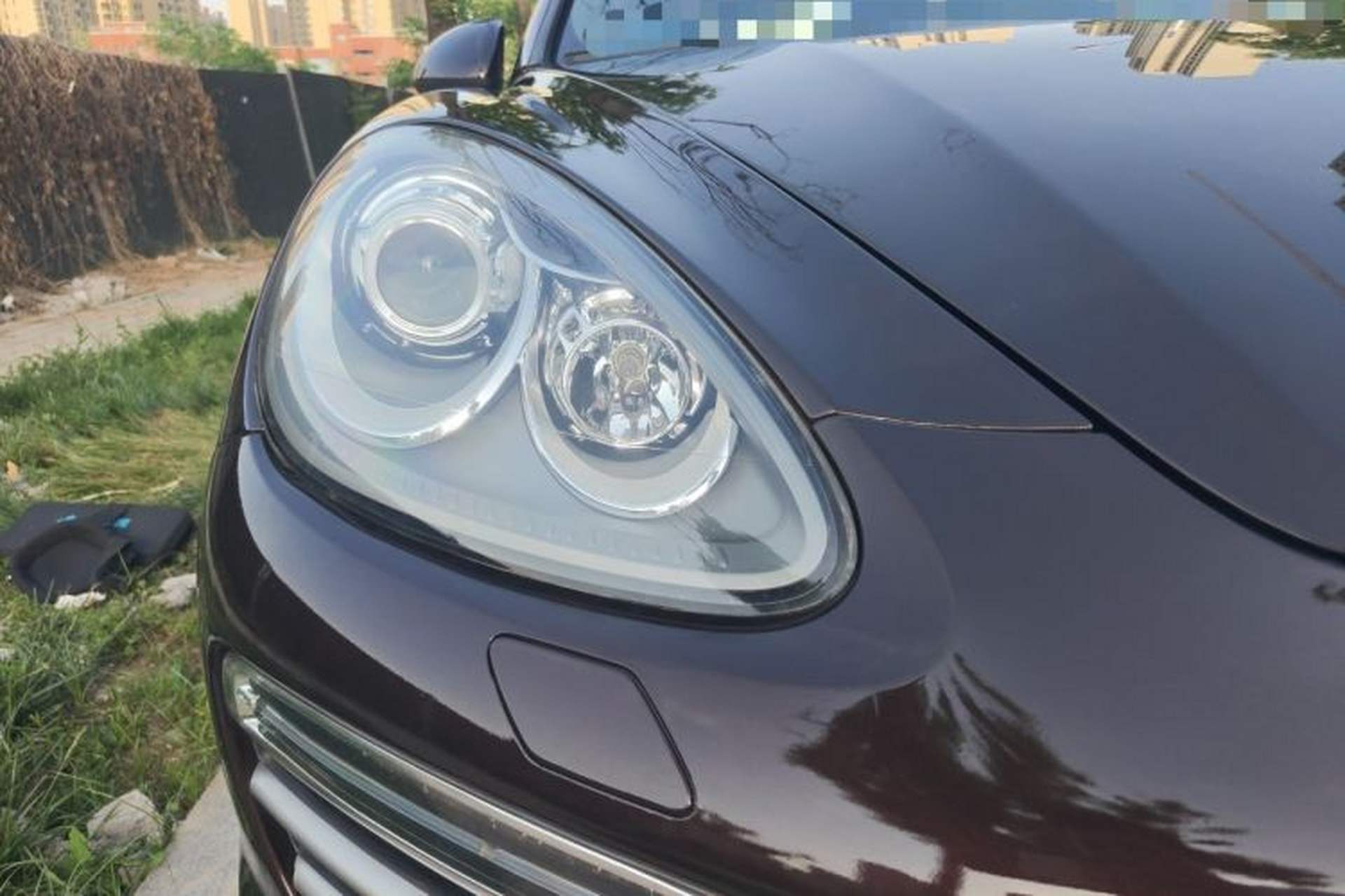 Used Porsche Cayenne 2014 Cayenne Platinum Edition 3.0T Right Front Headlight