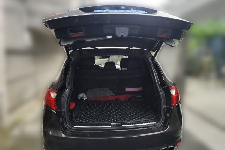 Used Porsche Cayenne 2014 Cayenne Platinum Edition 3.0T Trunk