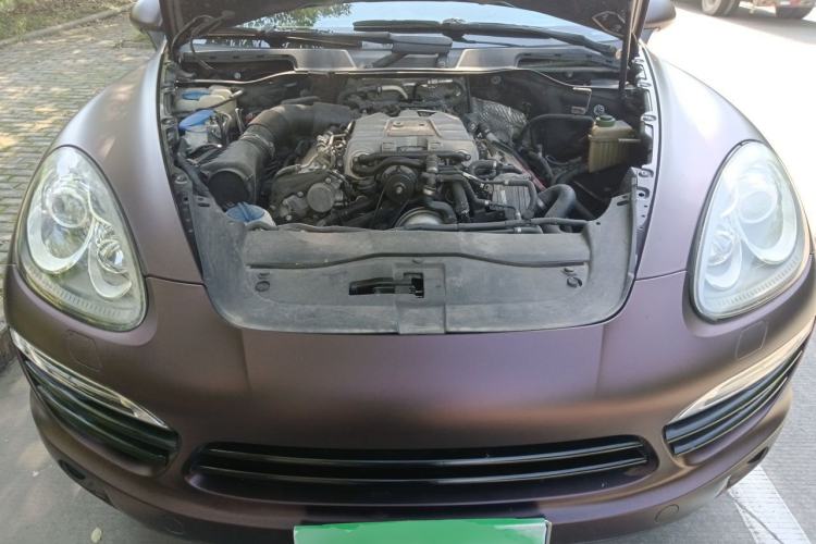 Used Porsche Cayenne 2014 Cayenne Platinum Edition 3.0T Engine Bay