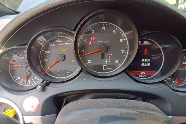 Used Porsche Cayenne 2014 Cayenne Platinum Edition 3.0T Instrument Cluster