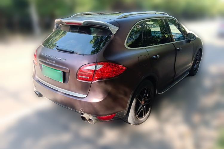 Used Porsche Cayenne 2014 Cayenne Platinum Edition 3.0T Rear Right 45 Deg