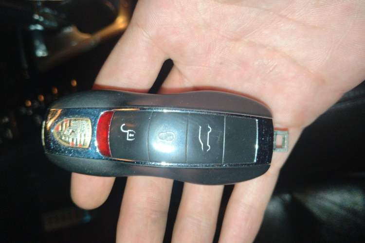 Used Porsche Cayenne 2014 Cayenne Platinum Edition 3.0T Vehicle Key
