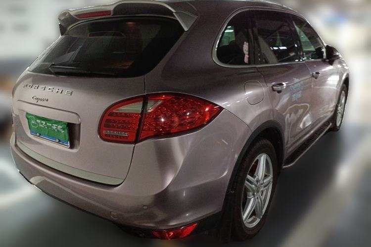 Used Porsche Cayenne 2014 Cayenne Platinum Edition 3.0T Rear Right 45 Deg