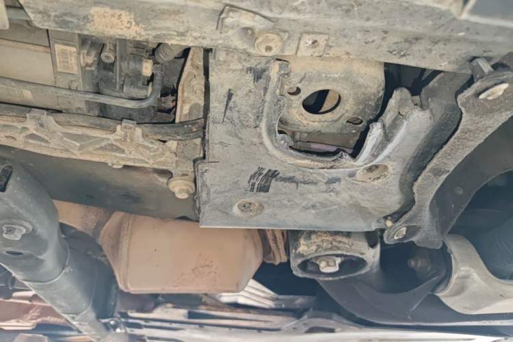 Used Porsche Cayenne 2014 Cayenne Platinum Edition 3.0T Chassis Front Right