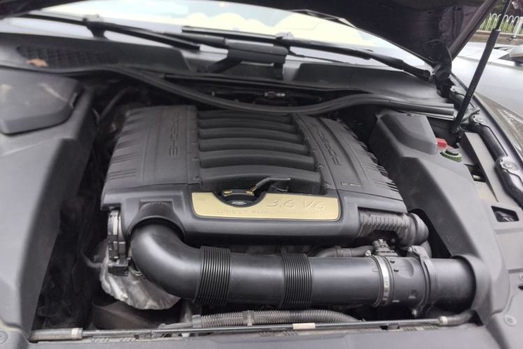 Used Porsche Cayenne 2014 3.6T Automatic Transmission U.S. Specification Engine Bay