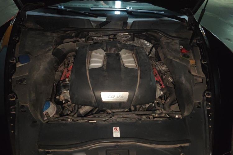 Used Porsche Cayenne 2014 Cayenne Platinum Edition 3.0T Engine Bay