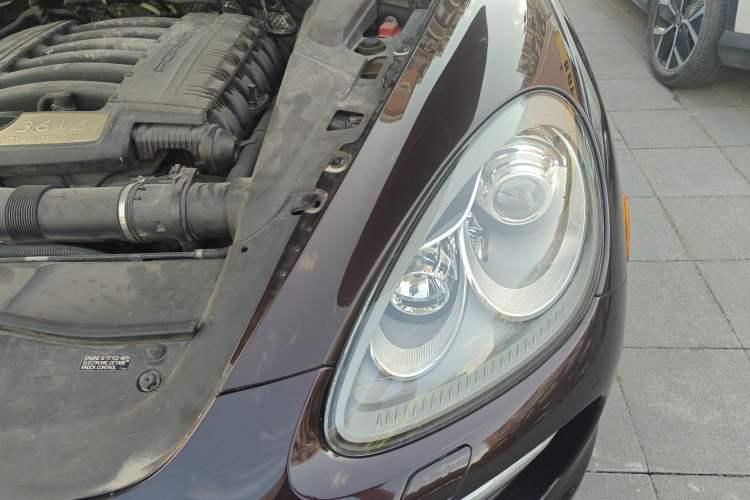 Used Porsche Cayenne 2014 3.6T Automatic Transmission U.S. Specification Engine Bay Left