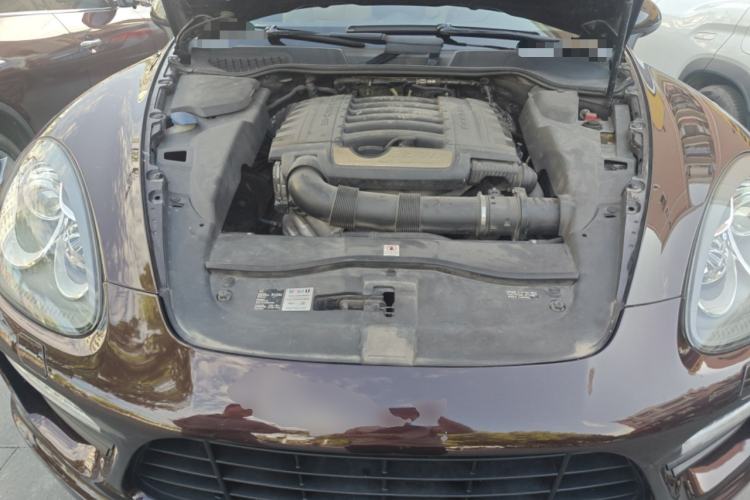 Used Porsche Cayenne 2014 3.6T Automatic Transmission U.S. Specification Engine Bay