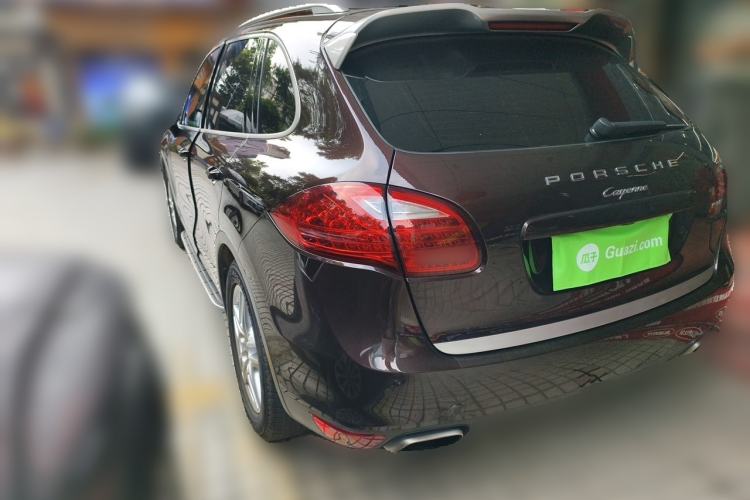 Used Porsche Cayenne 2014 Cayenne Platinum Edition 3.0T Rear Left 45 Deg