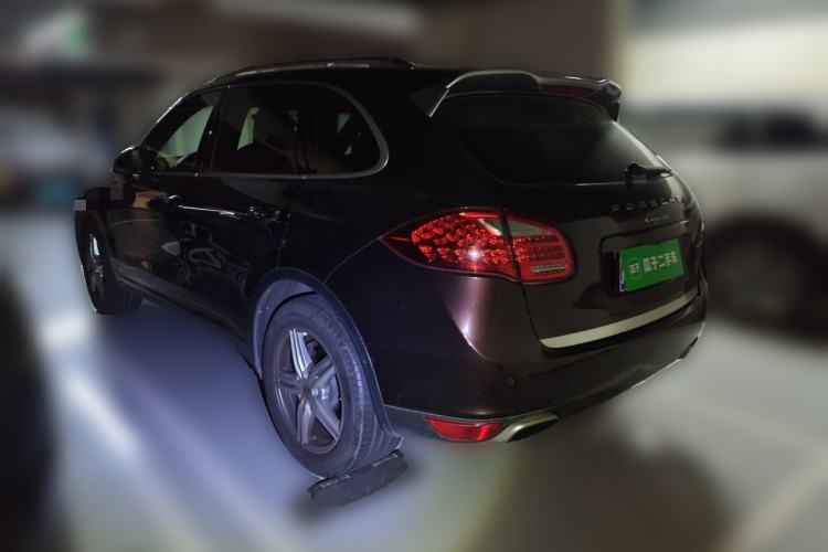Used Porsche Cayenne 2014 Cayenne Platinum Edition 3.0T Rear Left 45 Deg