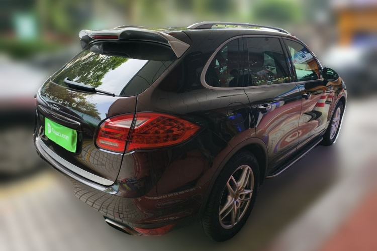 Used Porsche Cayenne 2014 Cayenne Platinum Edition 3.0T Rear Right 45 Deg