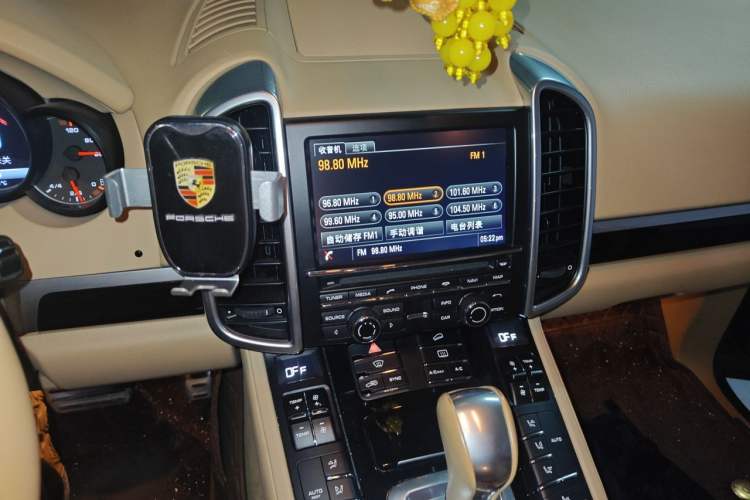 Used Porsche Cayenne 2014 Cayenne Platinum Edition 3.0T Audio And AC Panel