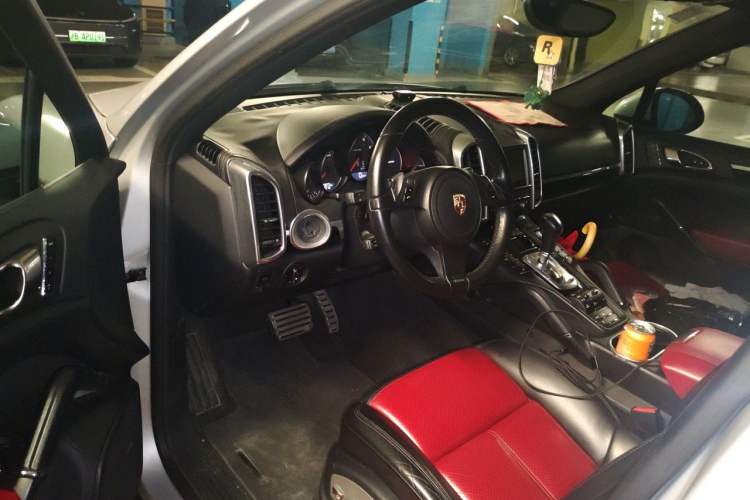 Used Porsche Cayenne 2014 Cayenne Platinum Edition 3.0T Driver Seat