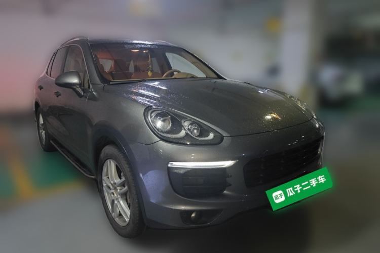 Used Porsche Cayenne 2014 Cayenne Platinum Edition 3.0T Front Right 45 Deg