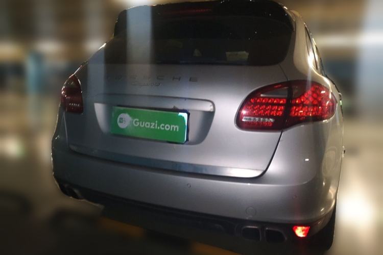 Used Porsche Cayenne 2014 Cayenne Platinum Edition 3.0T Rear