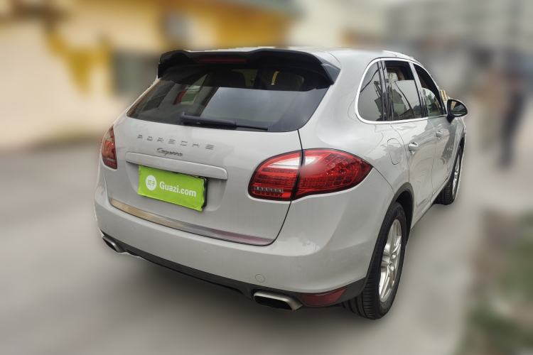Used Porsche Cayenne 2014 Cayenne Platinum Edition 3.0T Rear Right 45 Deg