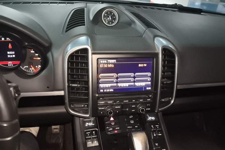 Used Porsche Cayenne 2014 Cayenne Platinum Edition 3.0T Audio And AC Panel