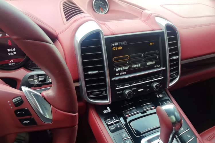 Used Porsche Cayenne 2014 Cayenne Platinum Edition 3.0T Audio And AC Panel