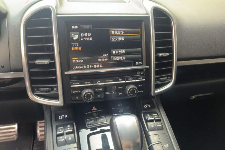 Used Porsche Cayenne 2014 Cayenne Platinum Edition 3.0T Audio And AC Panel