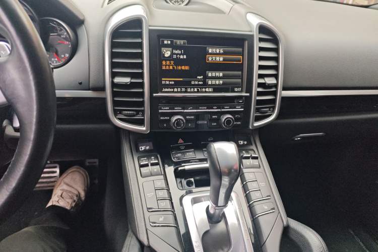 Used Porsche Cayenne 2014 Cayenne Platinum Edition 3.0T Audio And AC Panel