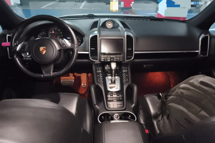Used Porsche Cayenne 2014 Cayenne Platinum Edition 3.0T Center Console