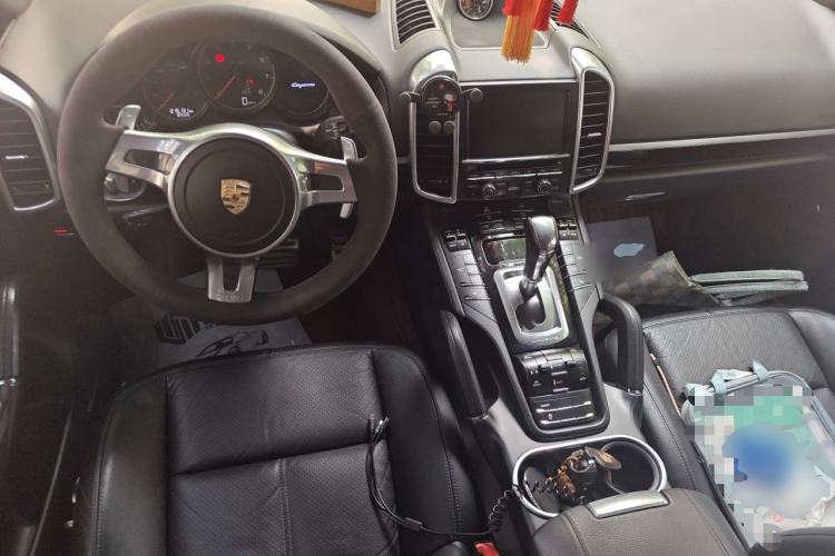 Used Porsche Cayenne 2014 Cayenne Platinum Edition 3.0T Center Console