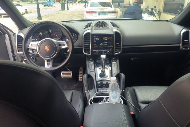 Used Porsche Cayenne 2014 Cayenne Platinum Edition 3.0T Center Console