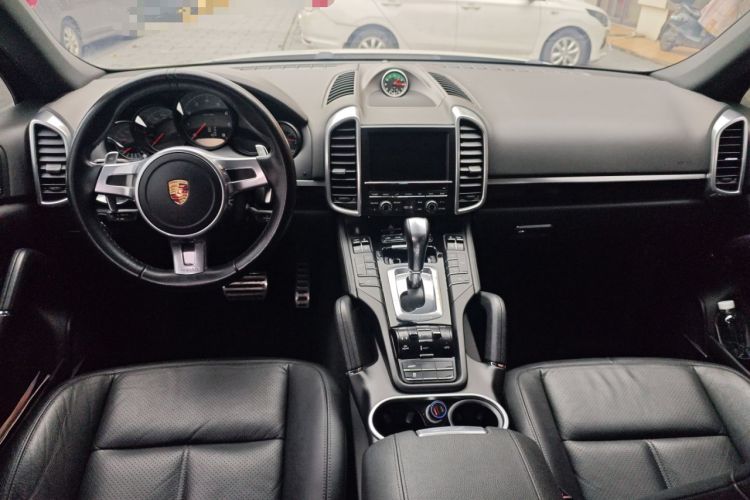 Used Porsche Cayenne 2014 Cayenne Platinum Edition 3.0T Center Console