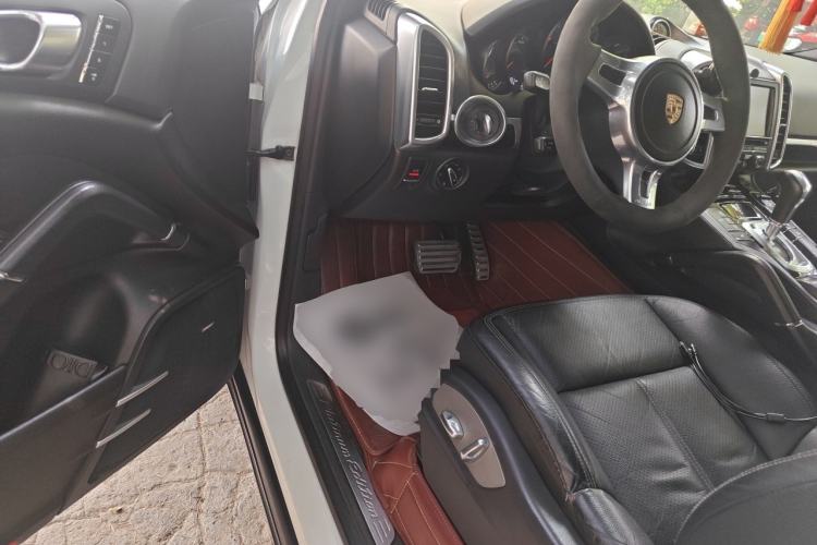 Used Porsche Cayenne 2014 Cayenne Platinum Edition 3.0T Driver Seat