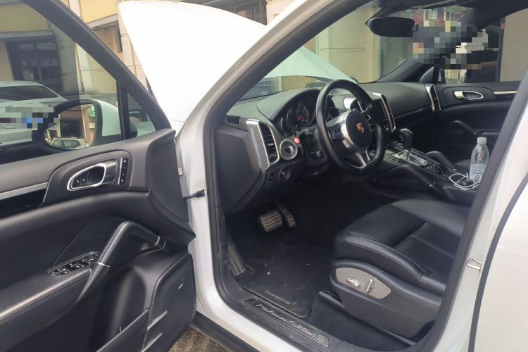 Used Porsche Cayenne 2014 Cayenne Platinum Edition 3.0T Driver Seat