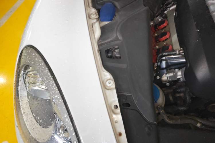 Used Porsche Cayenne 2014 Cayenne Platinum Edition 3.0T Engine Bay Right