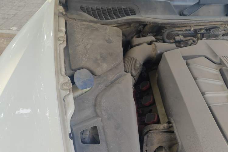 Used Porsche Cayenne 2014 Cayenne Platinum Edition 3.0T Engine Bay Right