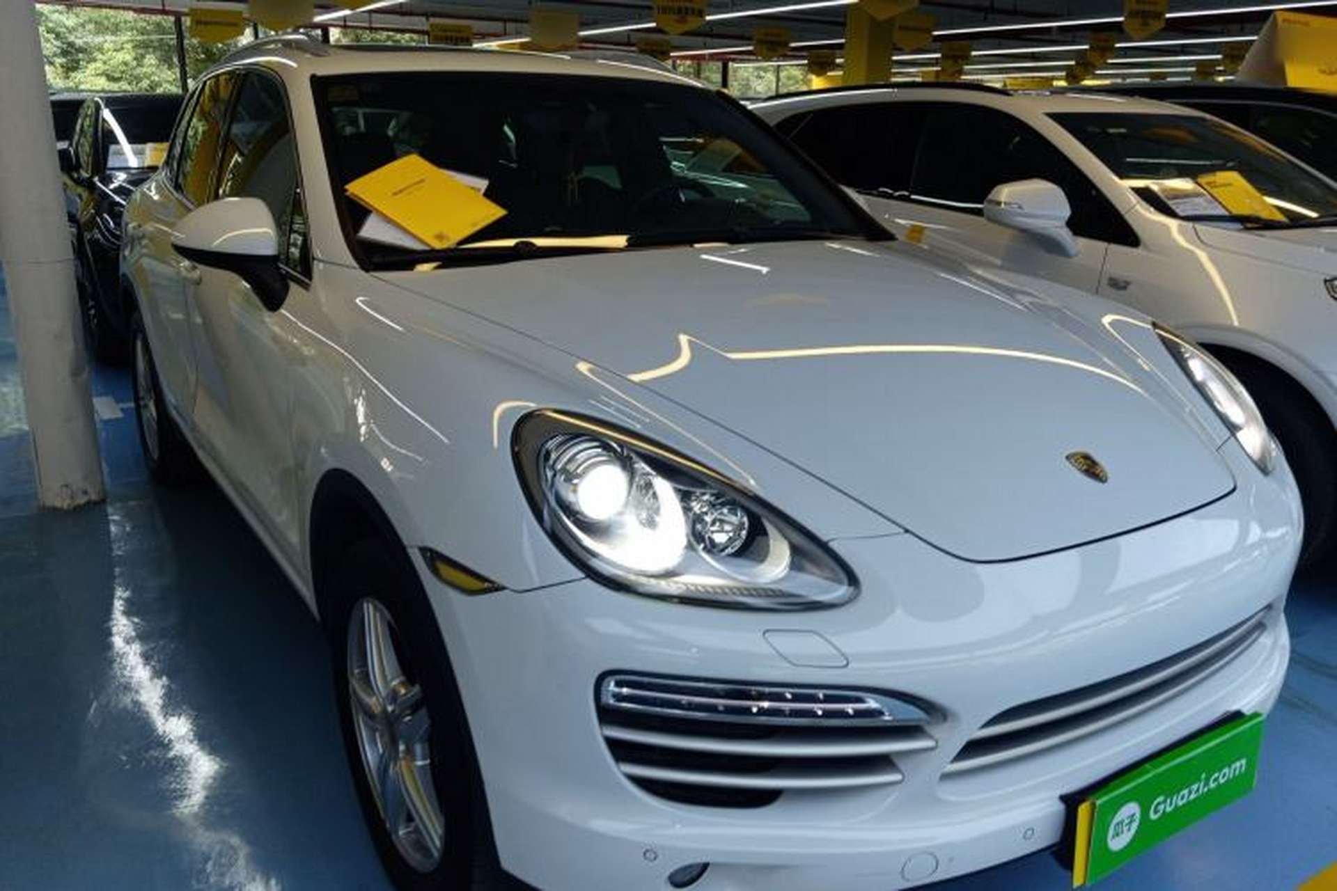 Used Porsche Cayenne 2014 Cayenne Platinum Edition 3.0T Exterior 2