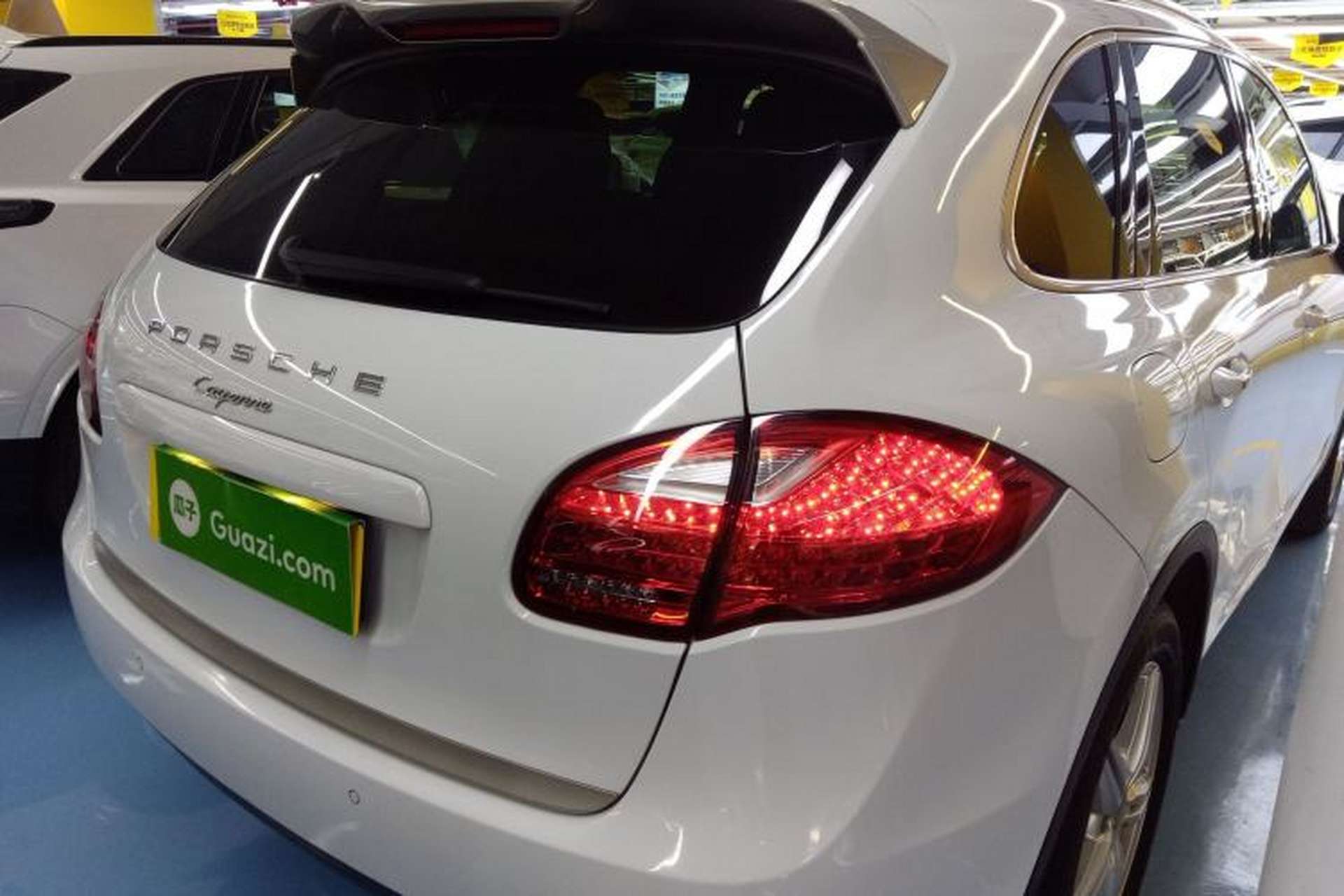 Used Porsche Cayenne 2014 Cayenne Platinum Edition 3.0T Exterior 5
