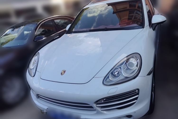 Used Porsche Cayenne 2014 Cayenne Platinum Edition 3.0T Front
