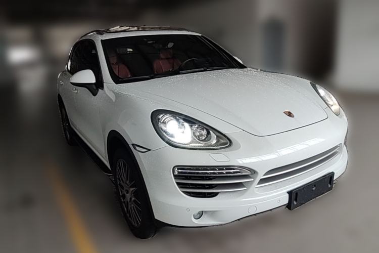 Used Porsche Cayenne  Front Right 45 Deg