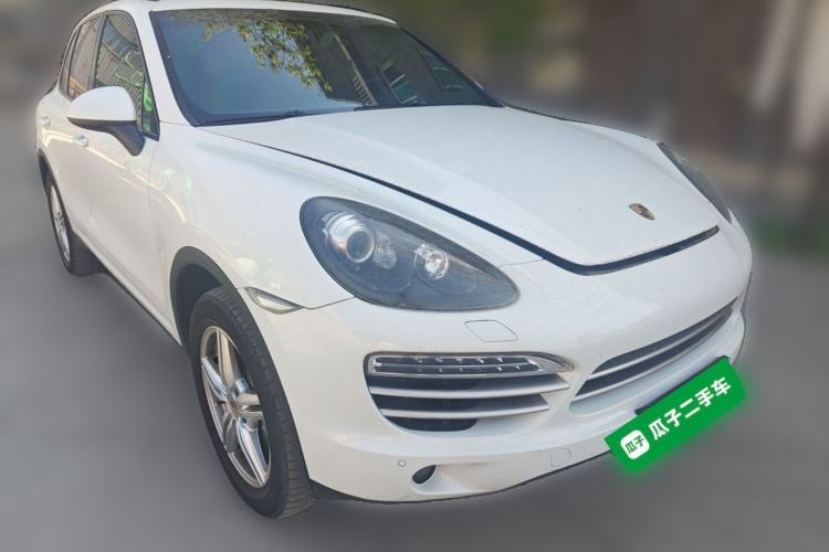 Used Porsche Cayenne 2014 Cayenne Platinum Edition 3.0T Front Right 45 Deg