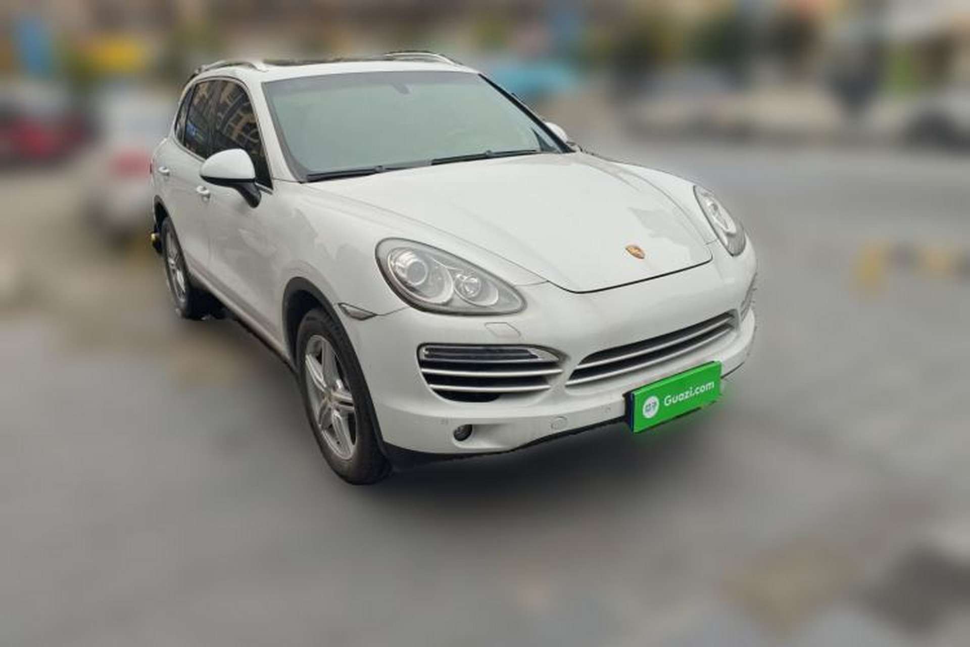 Used Porsche Cayenne 2014 Cayenne Platinum Edition 3.0T Front Right 45 Deg